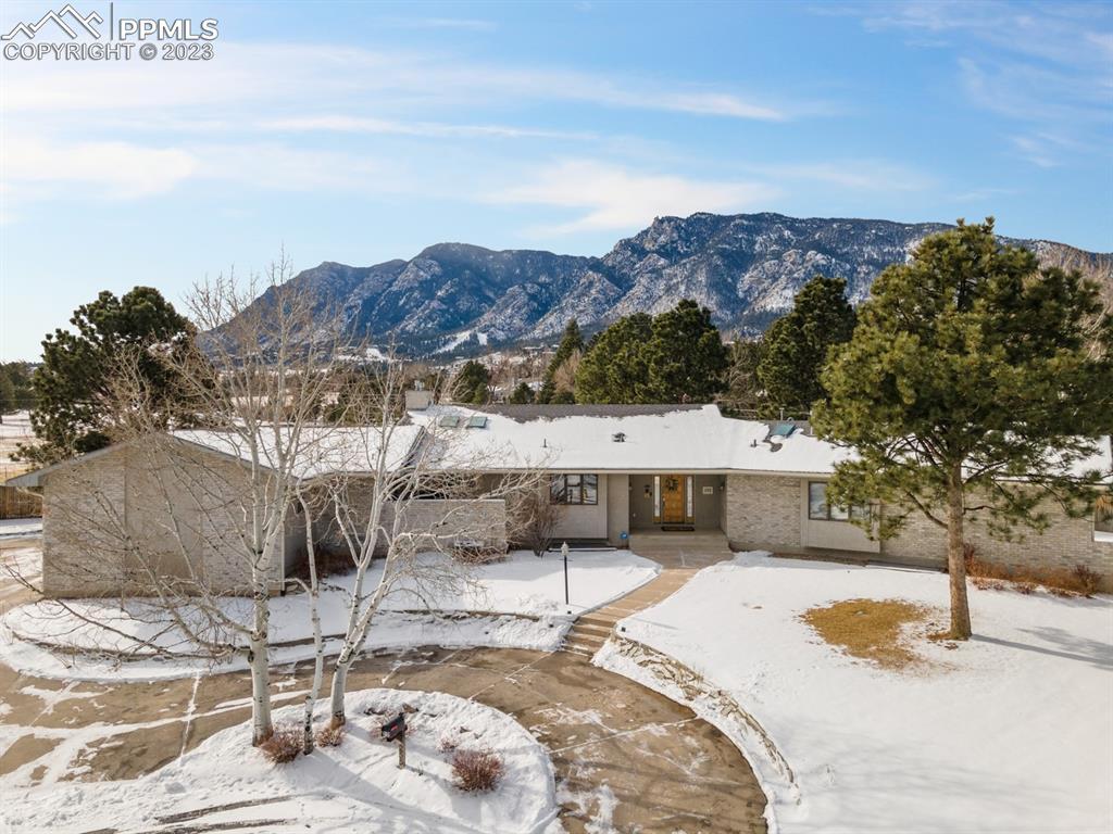 255 Mayfield Ln., Colorado Springs, CO 80906