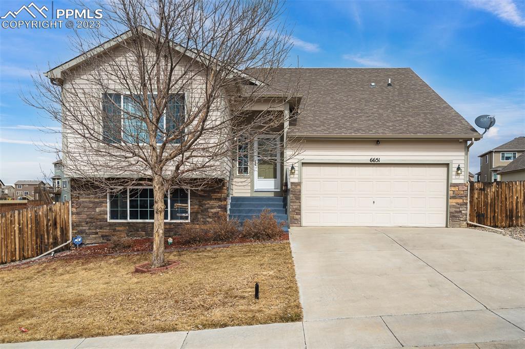 6651 Passing Sky Dr., Colorado Springs, CO 80911