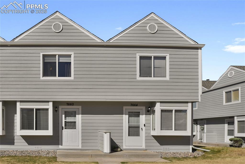 7660 Clover Hill Dr., Colorado Springs, CO 80920