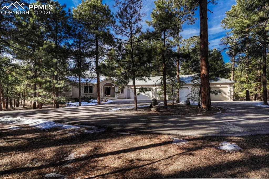 19725 Soaring Wing Dr., Colorado Springs, CO 80908