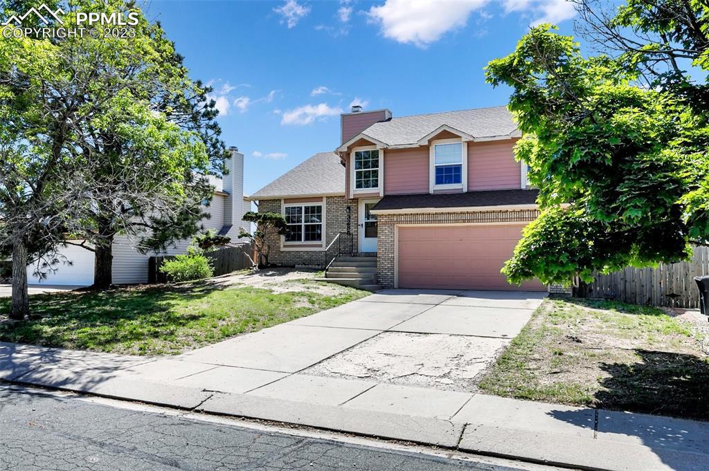 3285 Bunker Hill Dr., Colorado Springs, CO 80920
