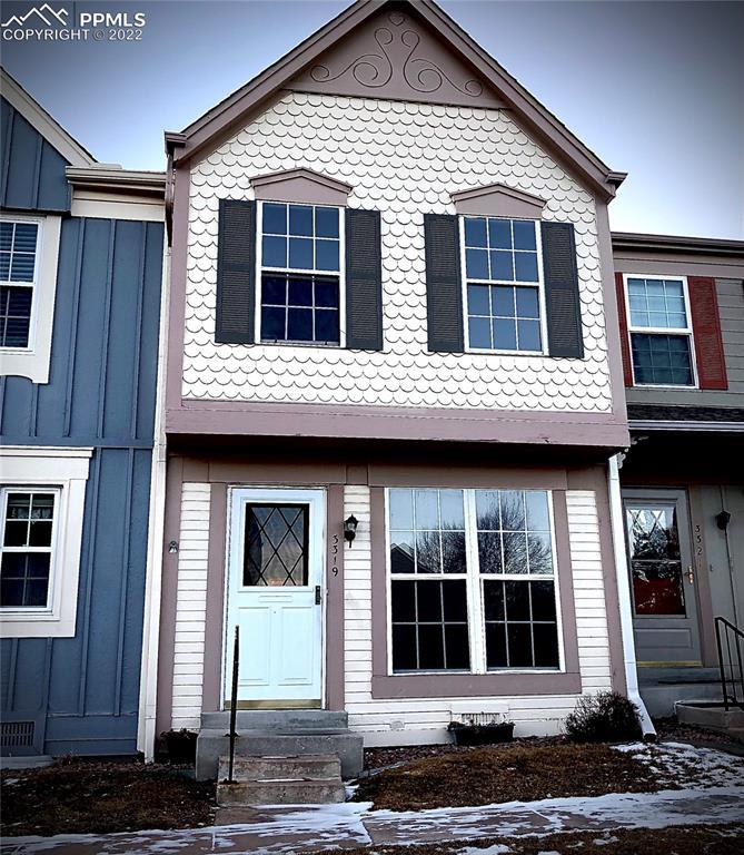 3319 Queen Anne Way, Colorado Springs, CO 80917