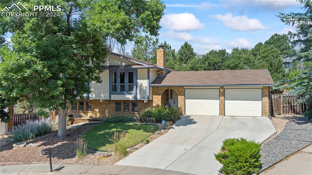 955 Oak Bend Ct., Colorado Springs, CO 80919