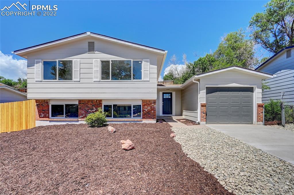 1216 Nez Perce Dr., Colorado Springs, CO 80915