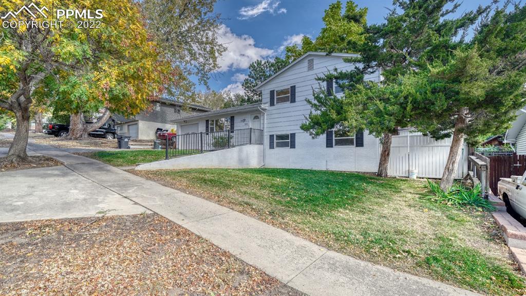 1411 Clemson Dr., Colorado Springs, CO 80909