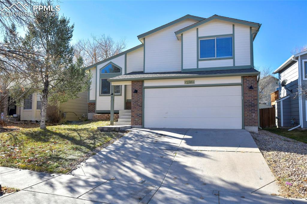 5820 Grapevine Dr., Colorado Springs, CO 80923