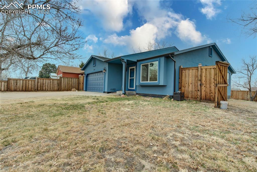 2020 Grafton Dr., Colorado Springs, CO 80916