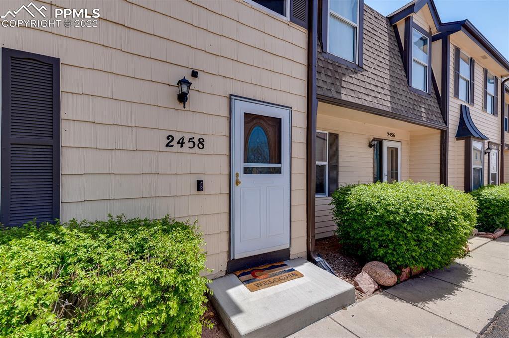 2458 Lexington Village Ln., Colorado Springs, CO 80916