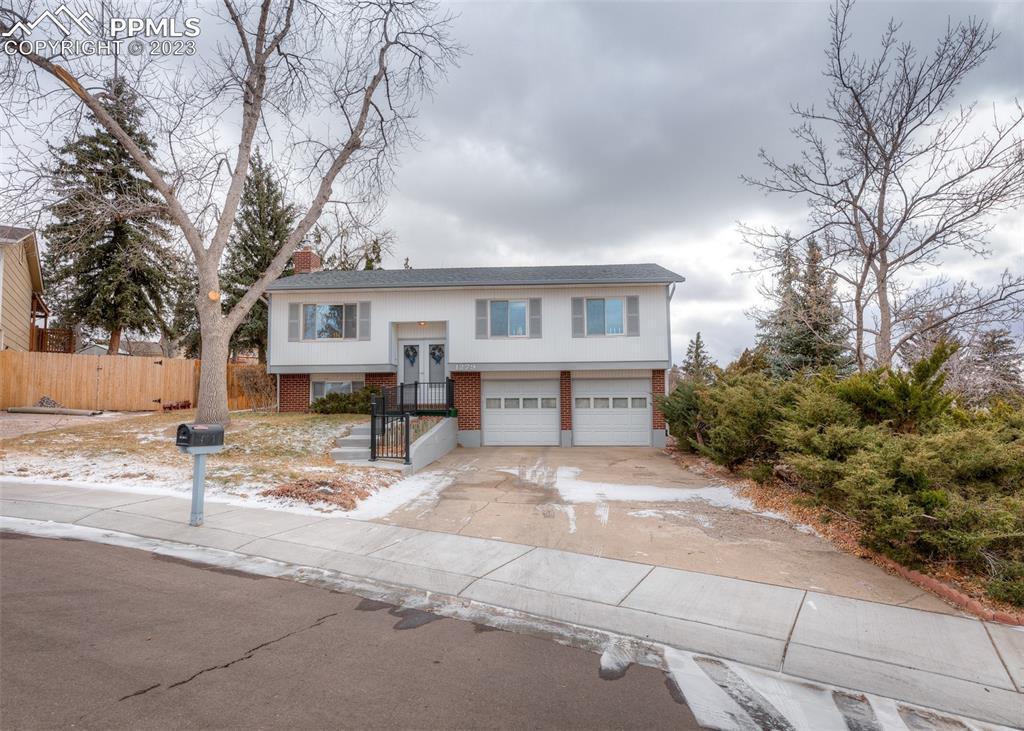 1279 Hathaway Dr., Colorado Springs, CO 80915