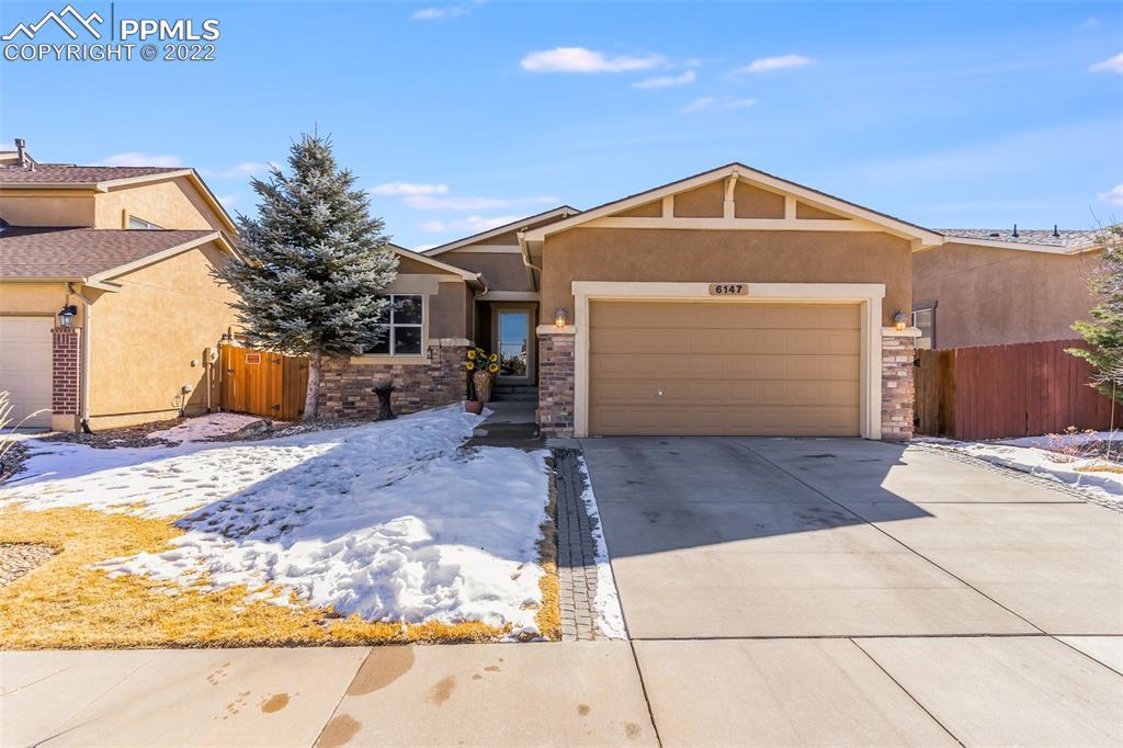 6147 Cumbre Vista Way, Colorado Springs, CO 80924