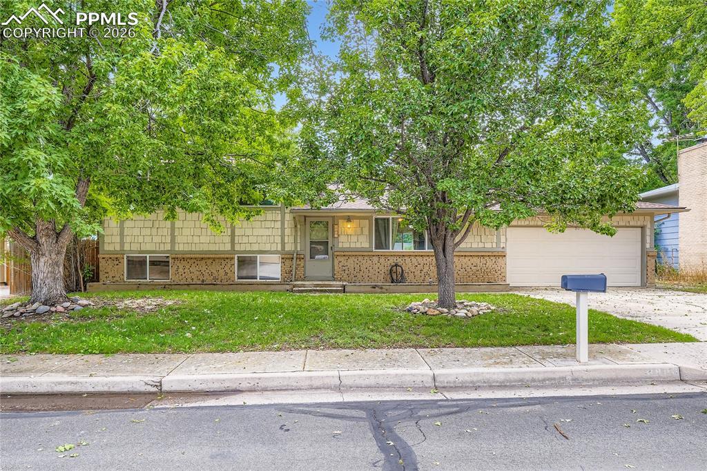 4806 Sprucewood Dr., Colorado Springs, CO 80918