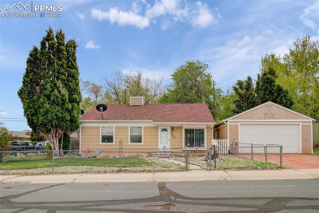 1047 Florence Ave., Colorado Springs, CO 80905