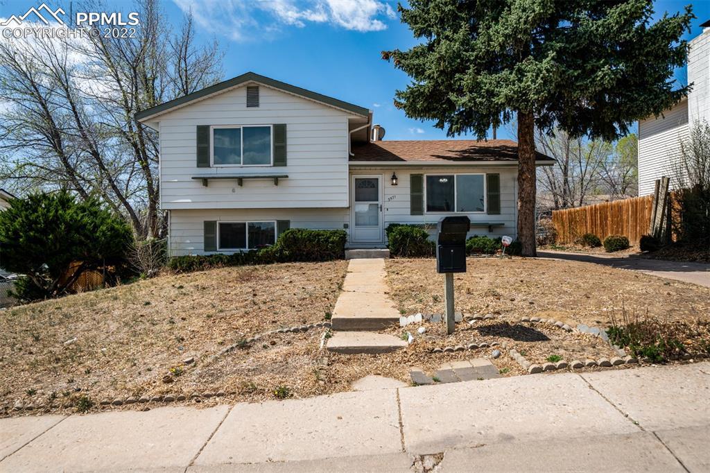 3571 El Morro Rd., Colorado Springs, CO 80910