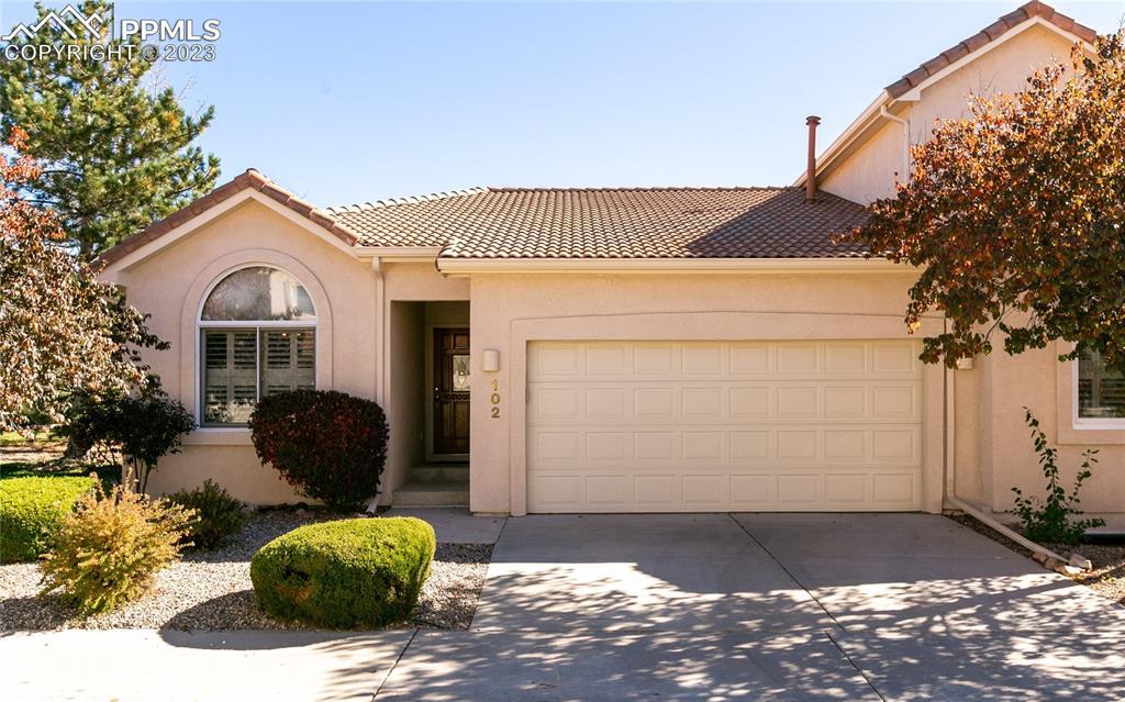 102 Luxury Ln., Colorado Springs, CO 80921