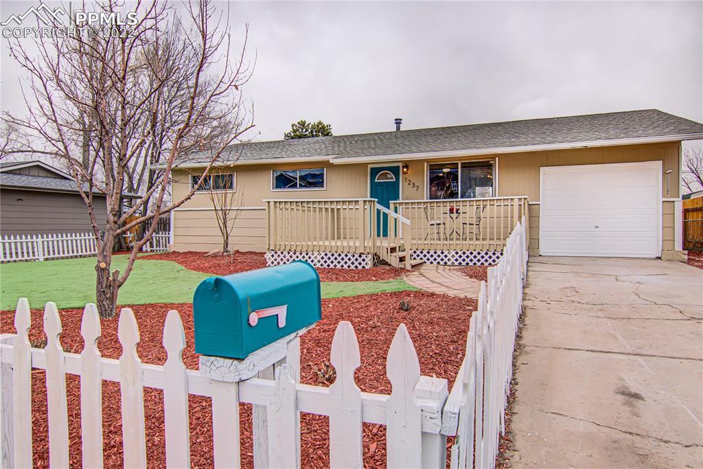 1237 Hartford St., Colorado Springs, CO 80906