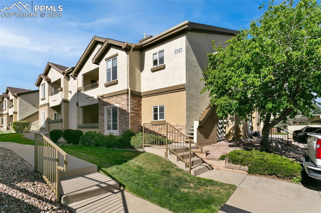 3747 Riviera Grove #102, Colorado Springs, CO 80922