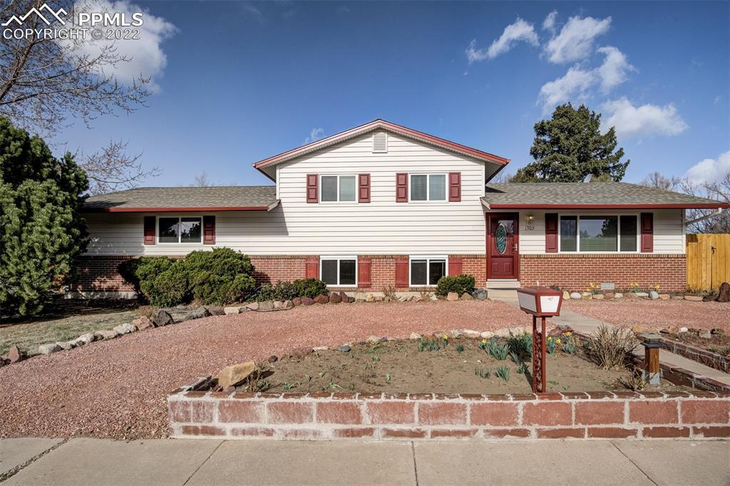 1302 Kern Cir., Colorado Springs, CO 80915