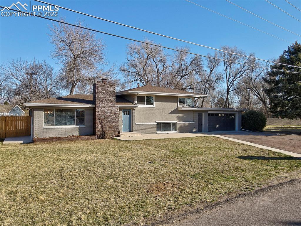 120 W Old Broadmoor Rd., Colorado Springs, CO 80906