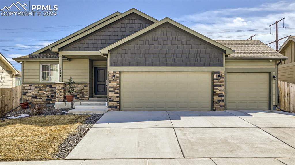 6623 Tillamook Dr., Colorado Springs, CO 80925