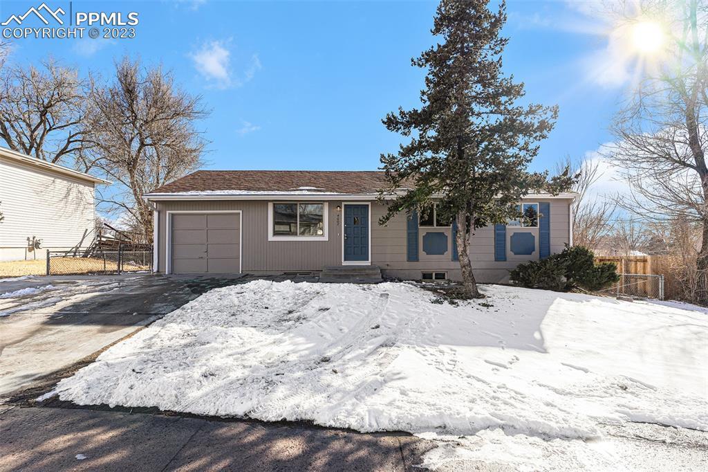 4007 Browning Ave., Colorado Springs, CO 80910