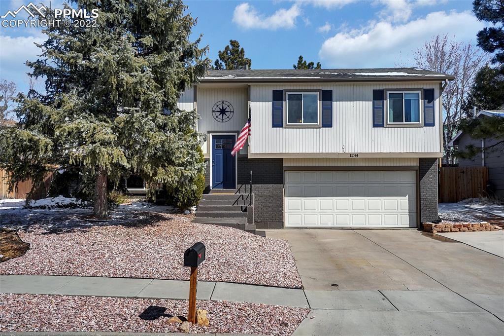 1244 Eastmeadow Dr., Colorado Springs, CO 80906