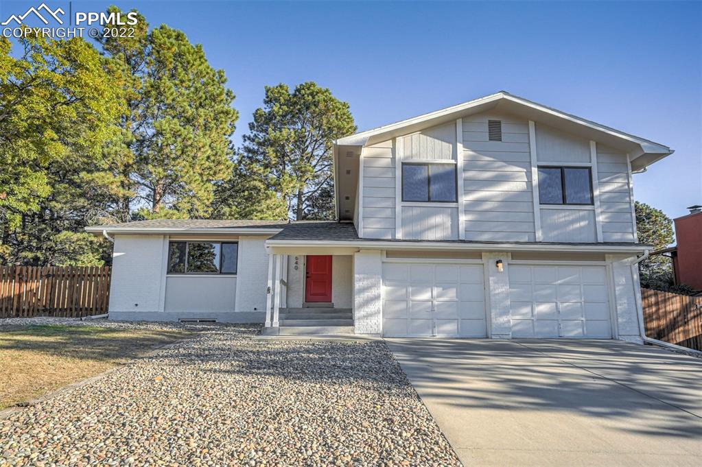640 Allegheny Dr., Colorado Springs, CO 80919