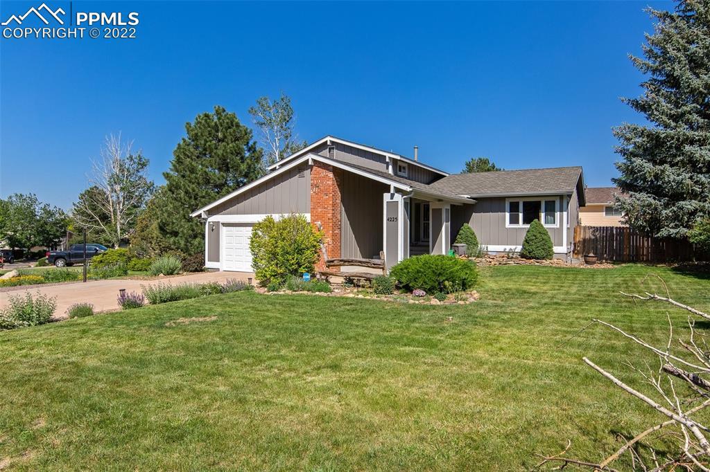4225 Stonehaven Dr., Colorado Springs, CO 80906