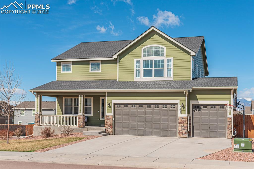 7390 Peachleaf Dr., Colorado Springs, CO 80925