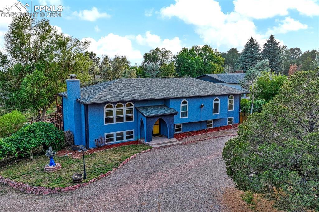 5527 Constitution Ct., Colorado Springs, CO 80915