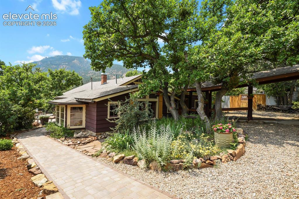 2005 Ridgeway Ave., Colorado Springs, CO 80906