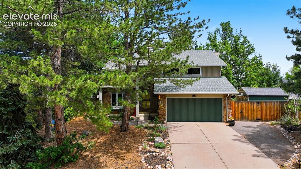 927 Oakwood Dr., Castle Rock, CO 80104