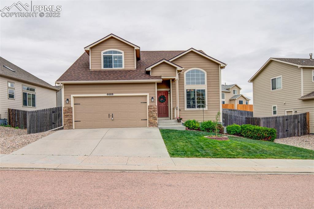 6688 Passing Sky Dr., Colorado Springs, CO 80911