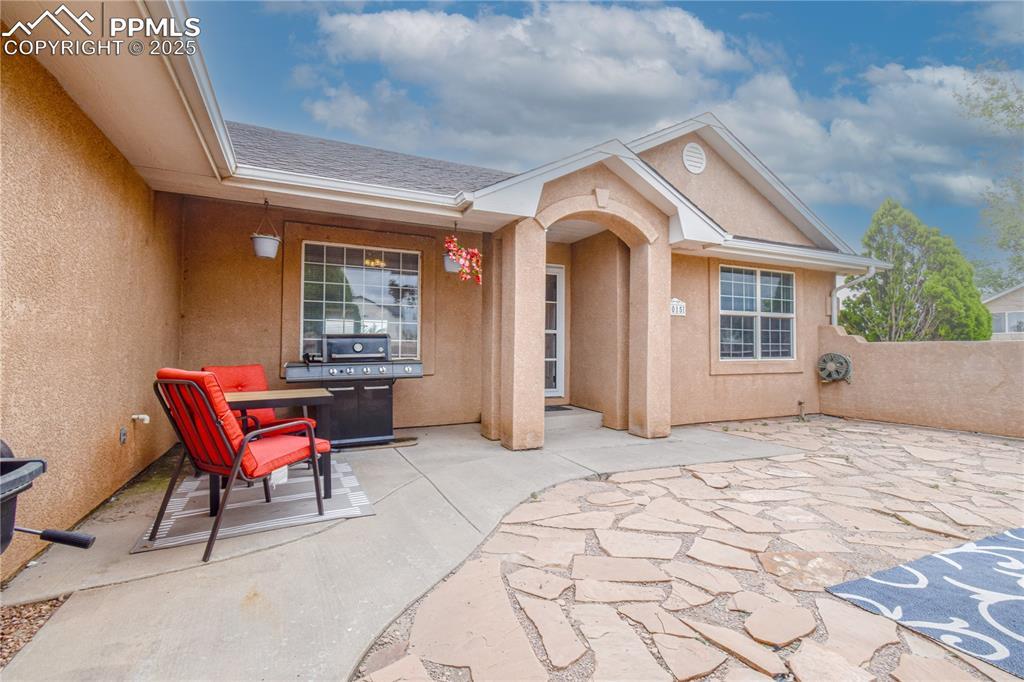 1015 S Rosa Linda Dr., Pueblo, CO 81007