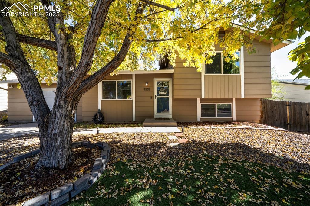 7335 Woodstock St., Colorado Springs, CO 80911