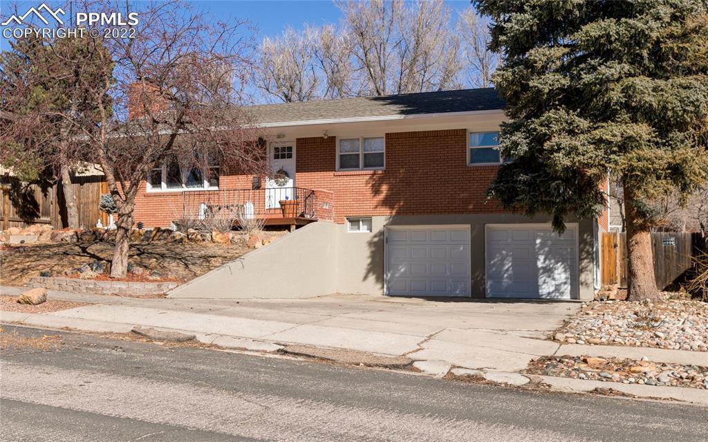 2017 Snyder Ave., Colorado Springs, CO 80909