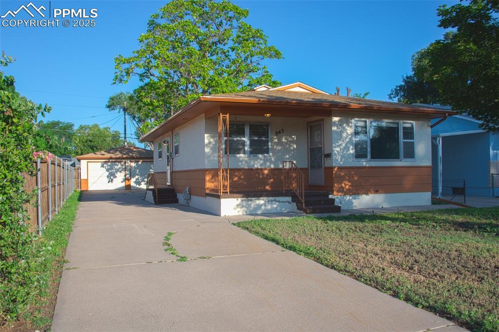 943 Bragdon Ave., Pueblo, CO 81004