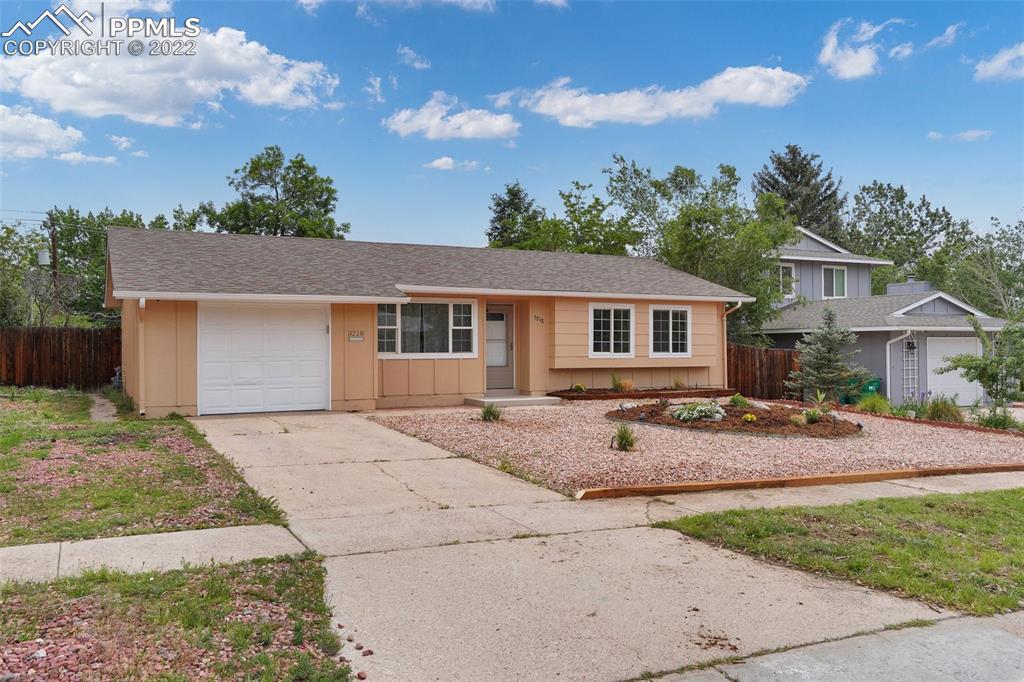 3218 Greenwood Cir., Colorado Springs, CO 80910
