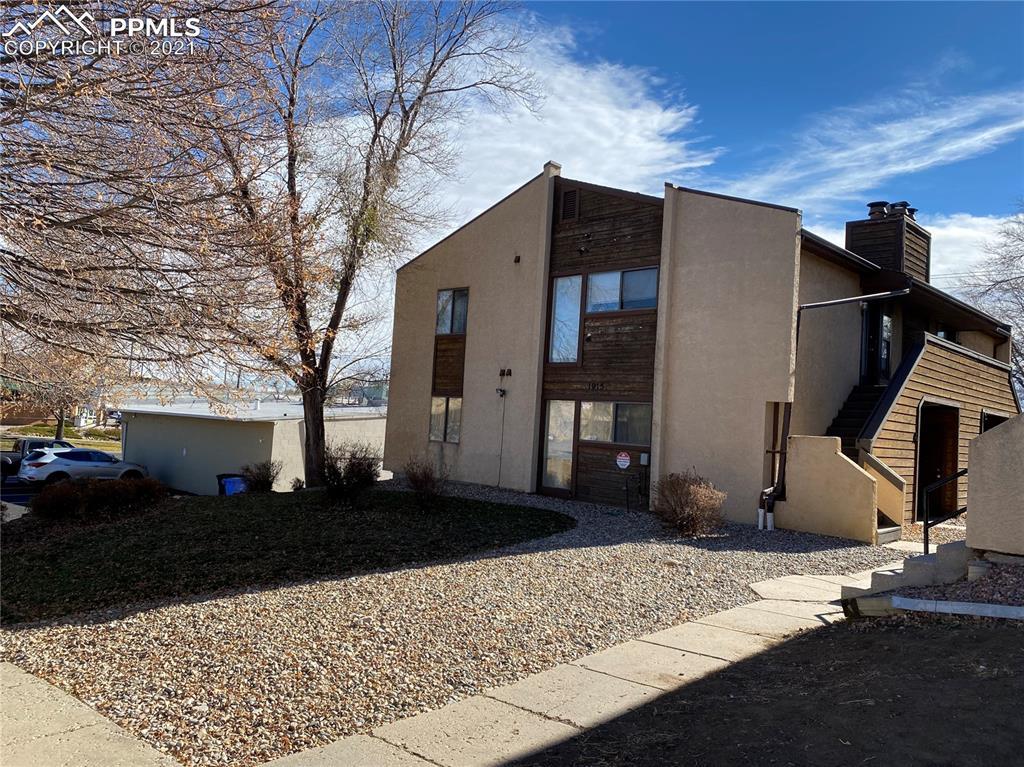 1915 Henderson Ave., Colorado Springs, CO 80904