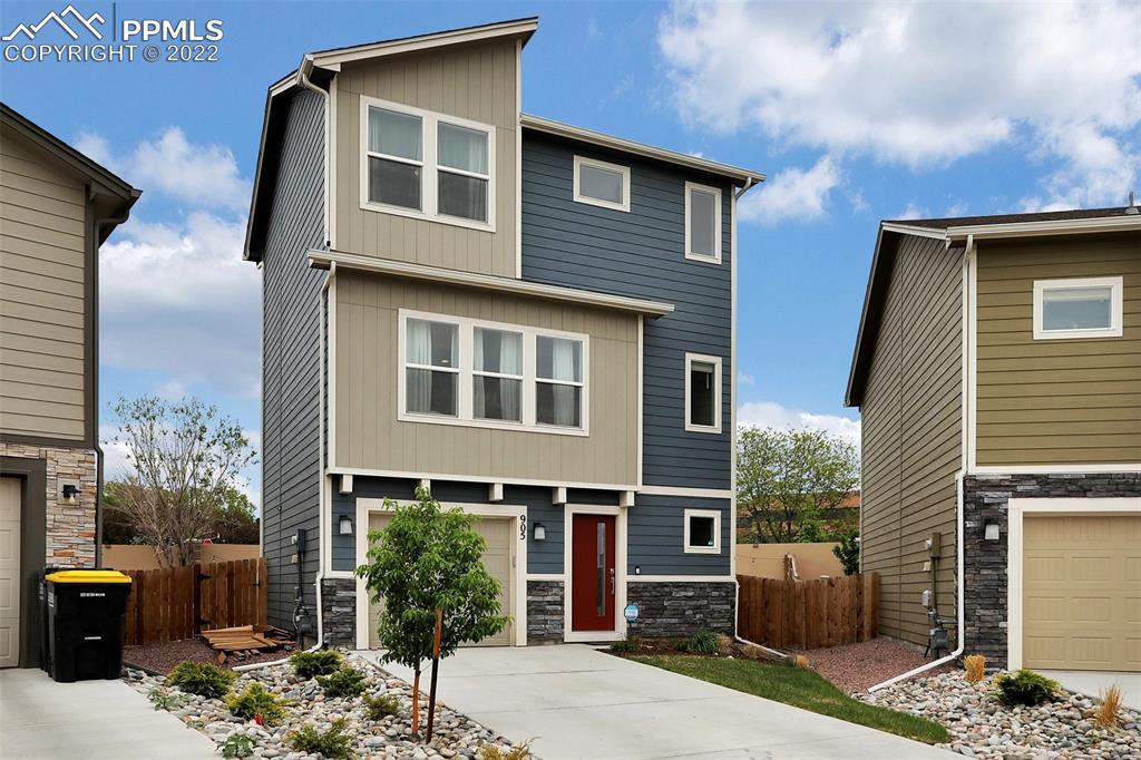 905 Grissom Dr., Colorado Springs, CO 80915