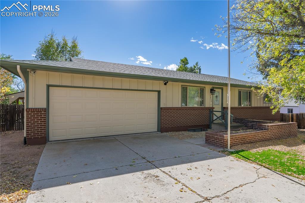 2855 El Capitan Dr., Colorado Springs, CO 80918