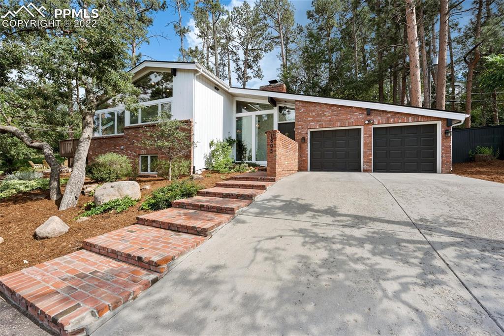 1805 Pine Grove Ave., Colorado Springs, CO 80906