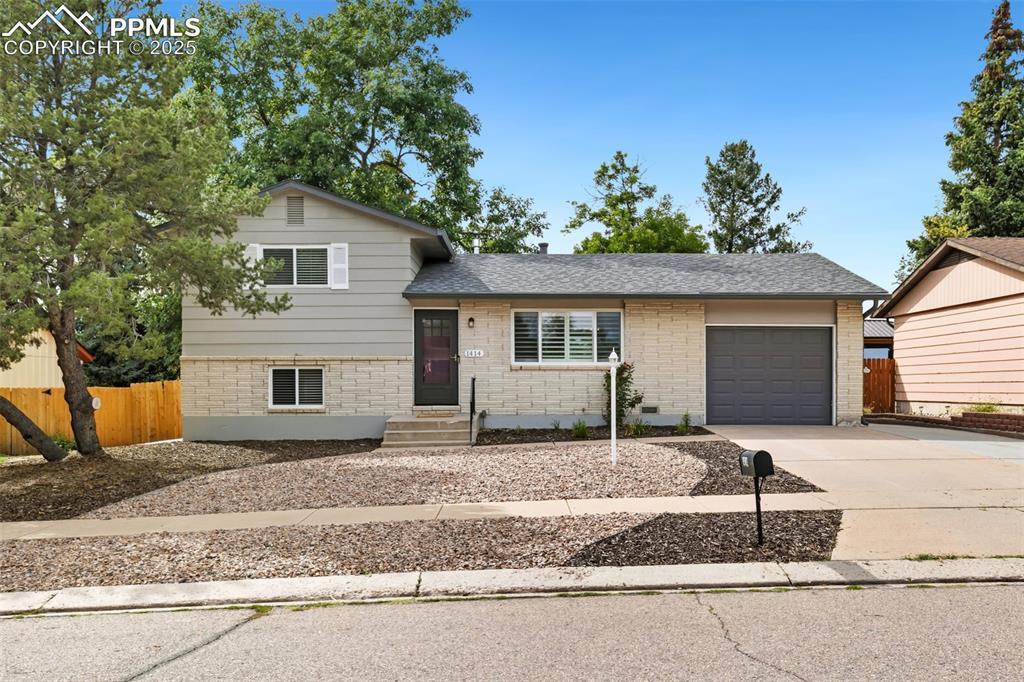 1414 Martin Dr., Colorado Springs, CO 80915