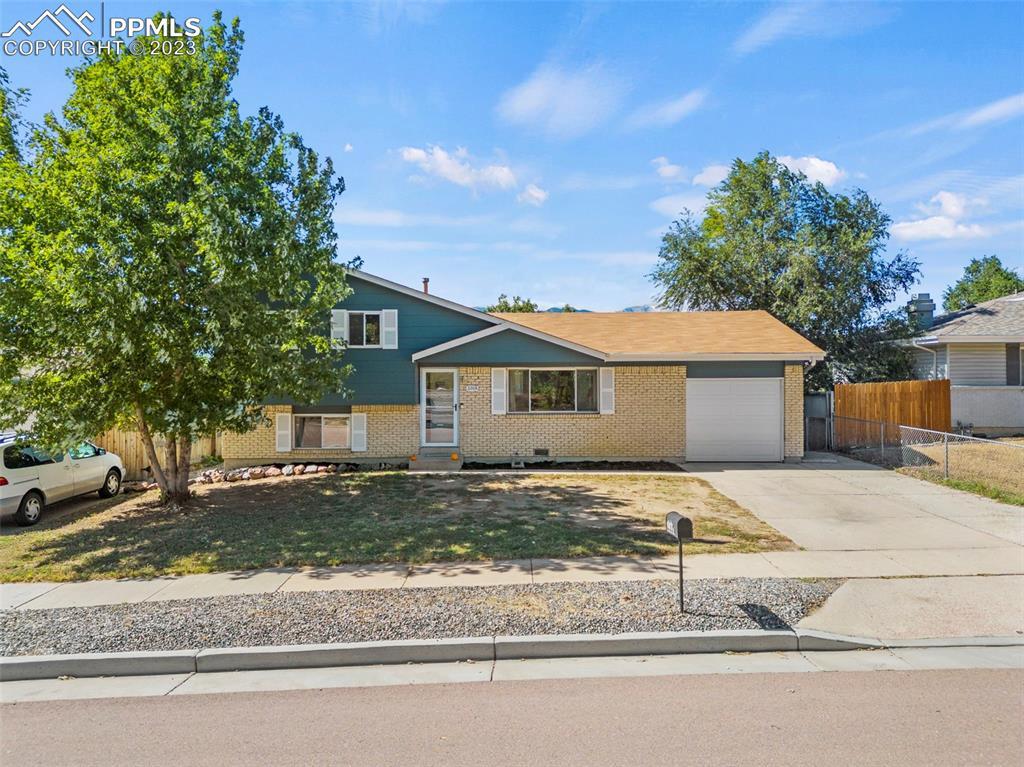2206 Carmel Dr., Colorado Springs, CO 80910