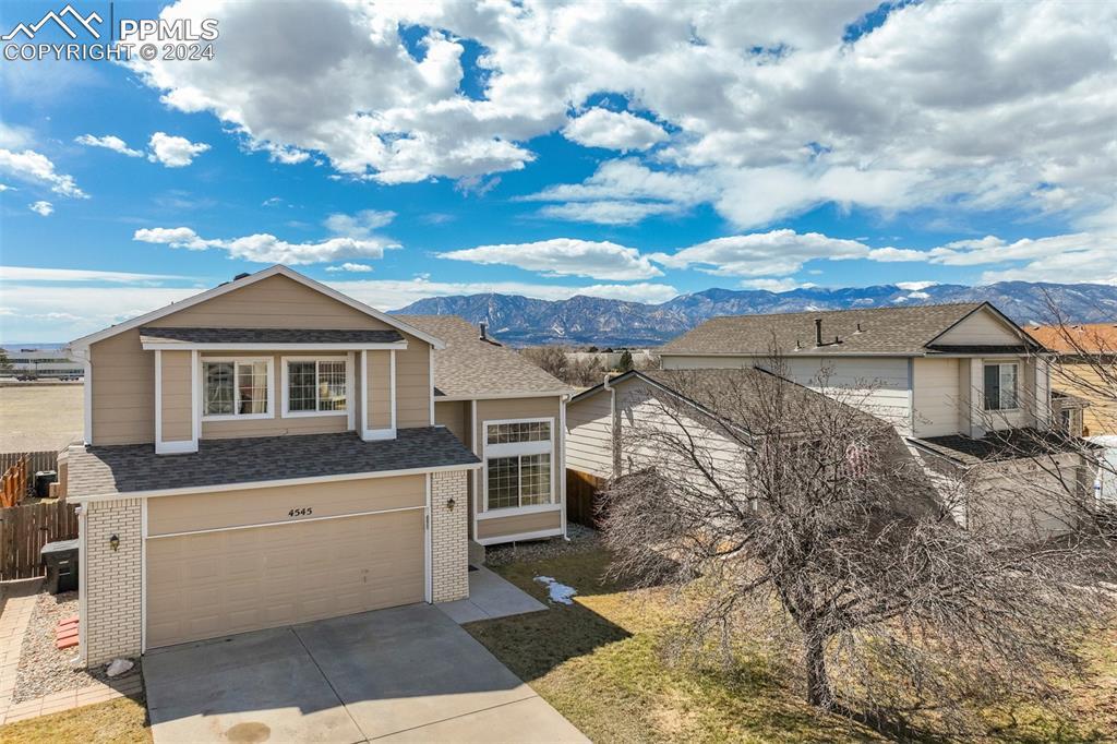 4545 Jet Wing Cir., Colorado Springs, CO 80916