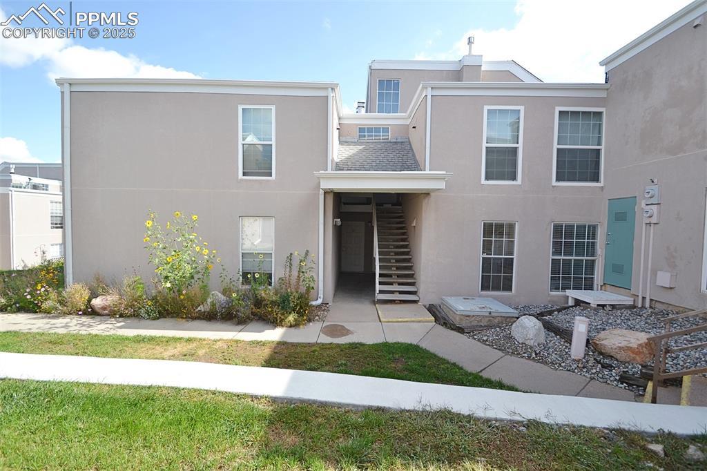 3530 Parkmoor Village Dr. #F, Colorado Springs, CO 80917