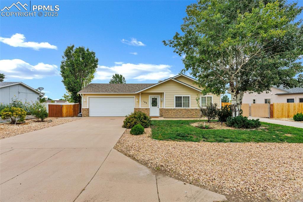 169 E Bond Dr., Pueblo, CO 81007