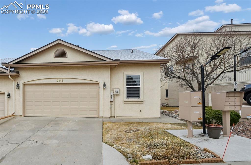 2114 Summerset Dr., Colorado Springs, CO 80920