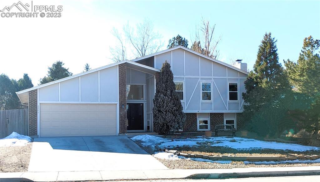 2245 Parliament Dr., Colorado Springs, CO 80920
