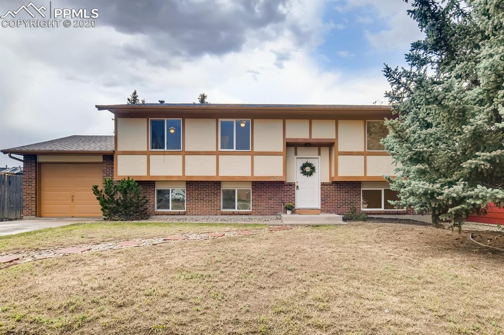 6705 Pawnee Cir., Colorado Springs, CO 80915