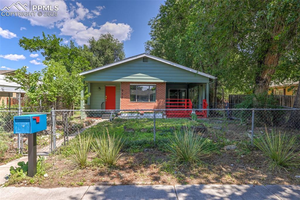 914 Carlisle St., Colorado Springs, CO 80907